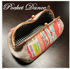 Handmade Newspaper Fabric Kiss Lock Coin Purse: Clutch Wallet