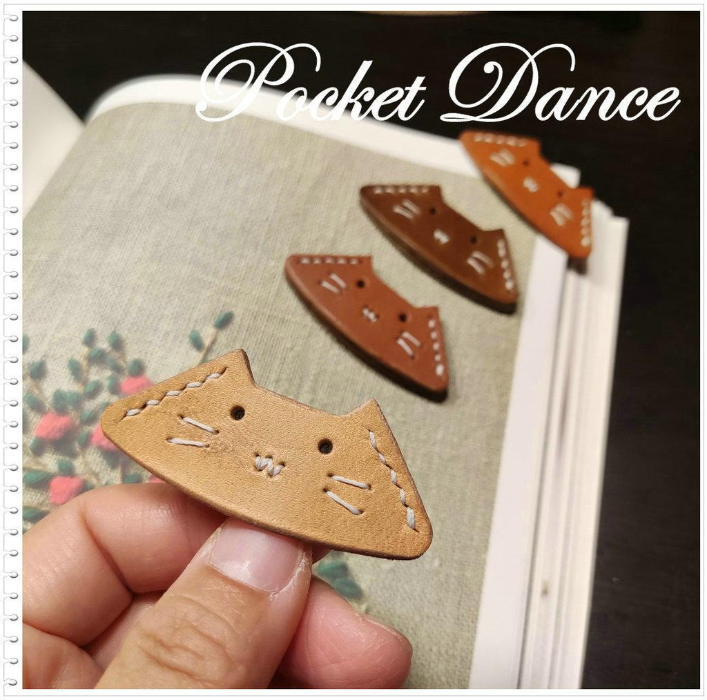 Handmade Leather Cat Corner Bookmark: Gift for Book Lovers