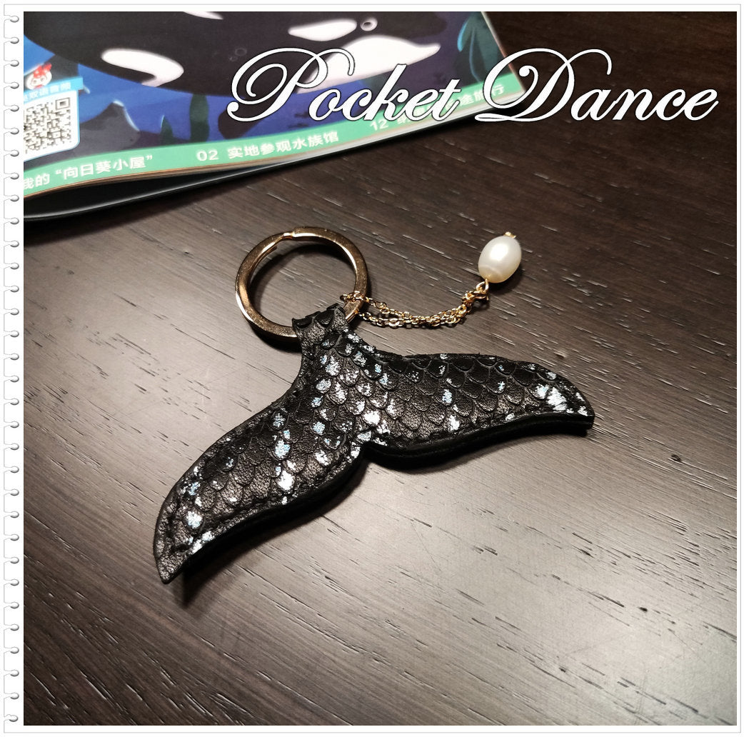Leather Mermaid Tail Keychain: Pearl Charm Key Fob
