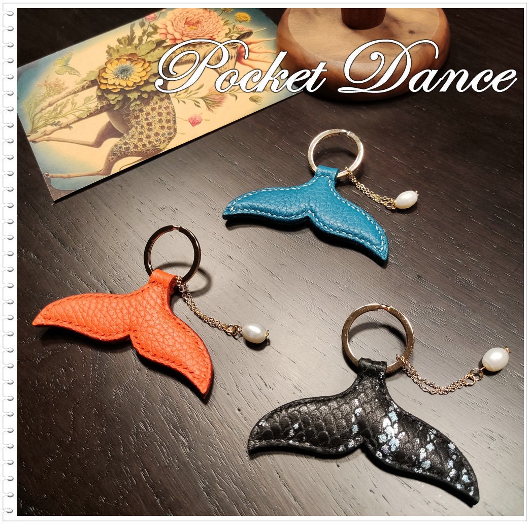 Ocean Blue Leather Mermaid Tail Keychain: Pearl Keyring Charm