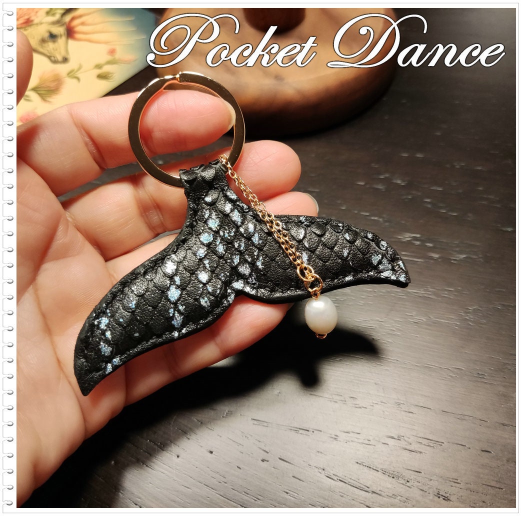 Leather Mermaid Tail Keychain: Pearl Charm Key Fob