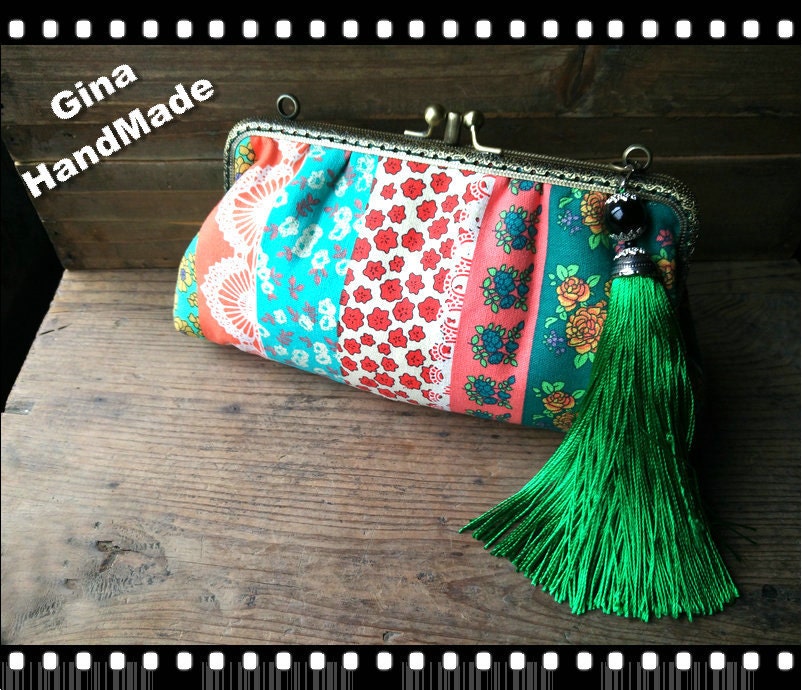 Handmade Patchwork Kiss Lock Clutch: Floral Coin Purse Wallet