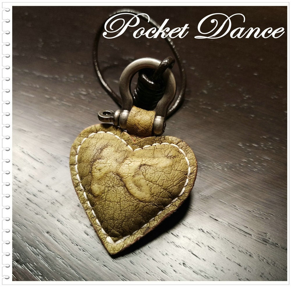 Handmade leather green-scar heart key ring, leather keychain , leather key holder, leather key fob, cool charms