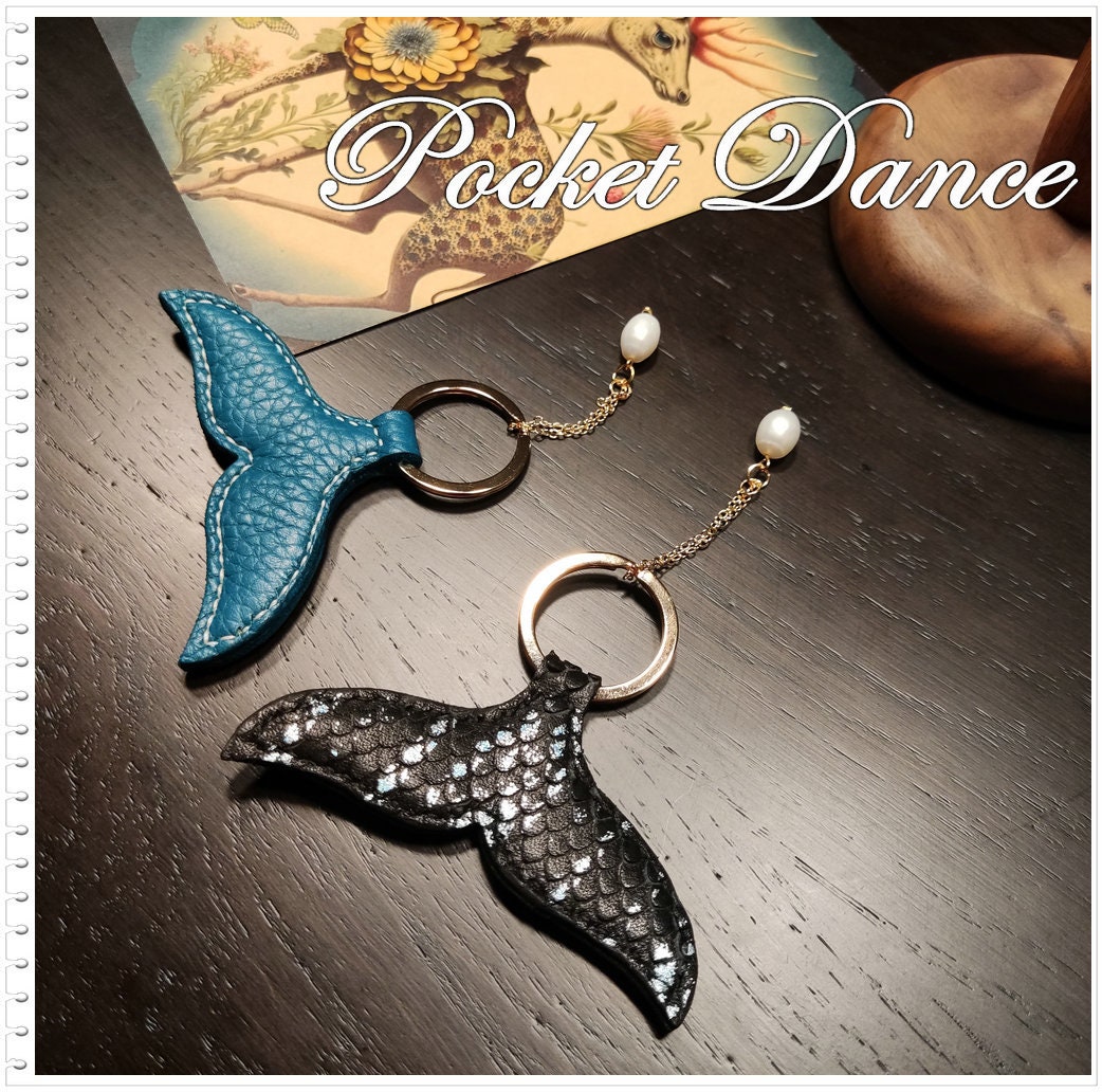 Ocean Blue Leather Mermaid Tail Keychain: Pearl Keyring Charm