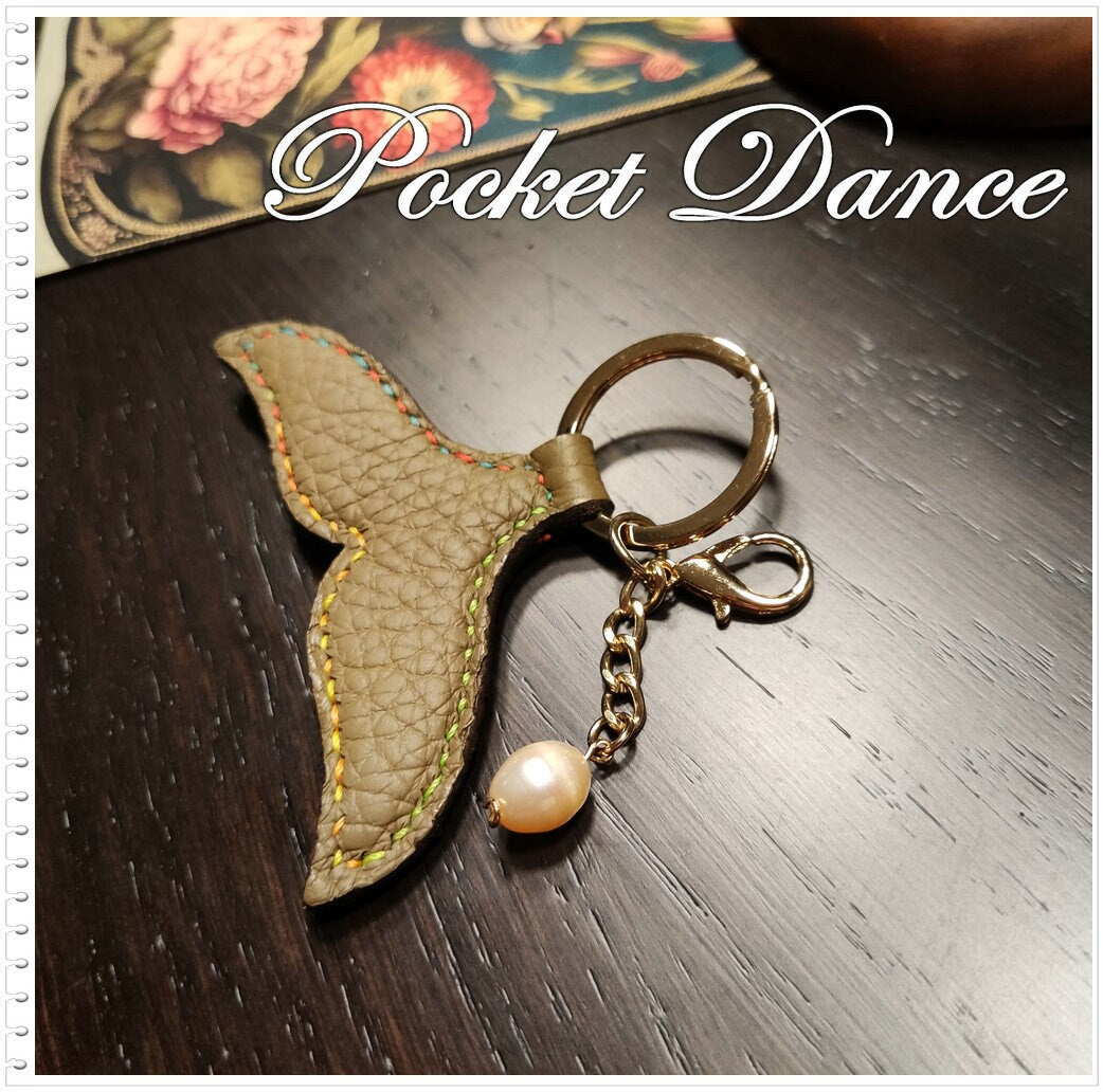 Handmade Leather Mermaid Tail Keychain: Pearl Keyring Bag Charm