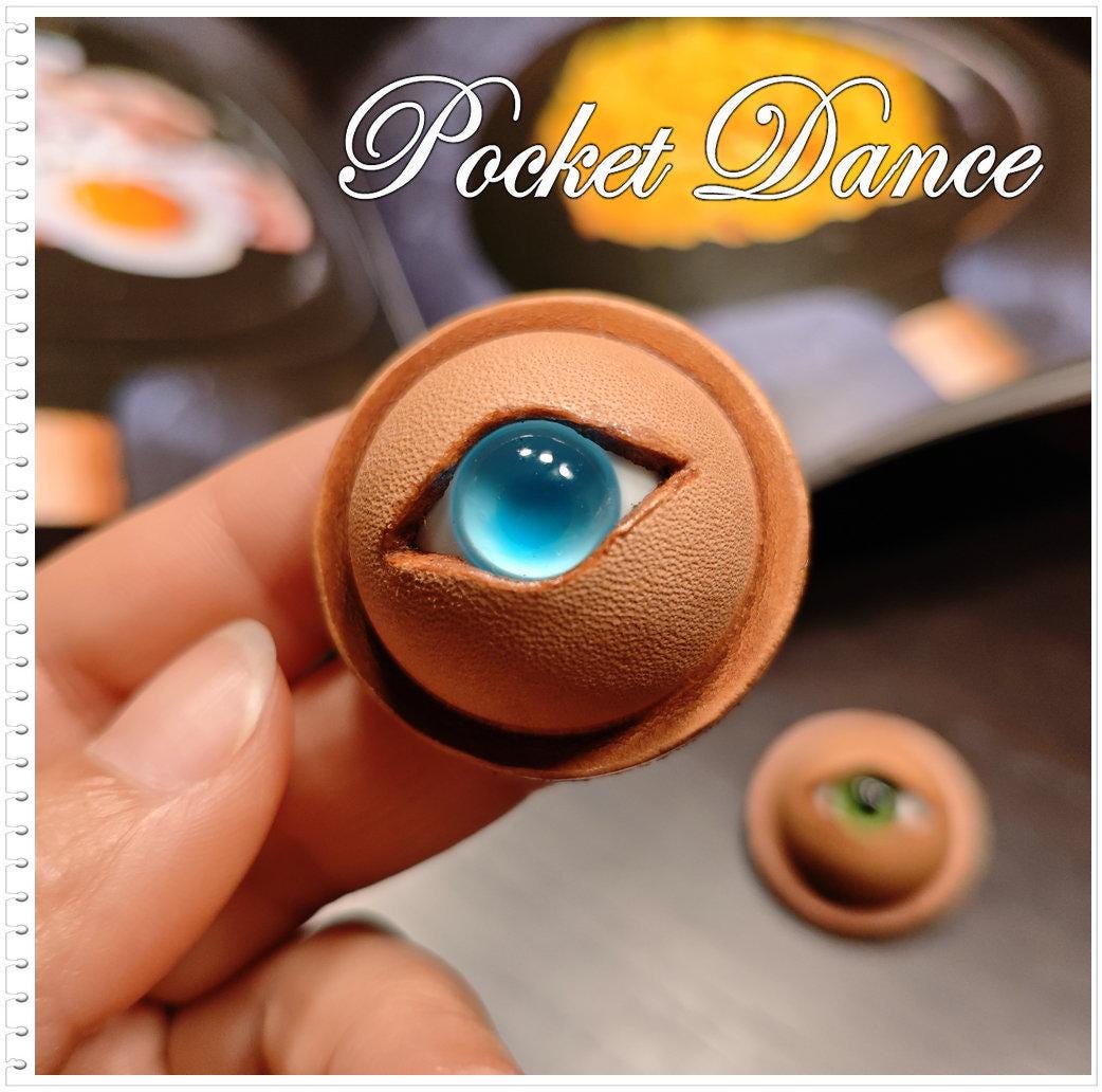 Handmade Leather Eyeball Brooch: Horror Monster Pin Pendant