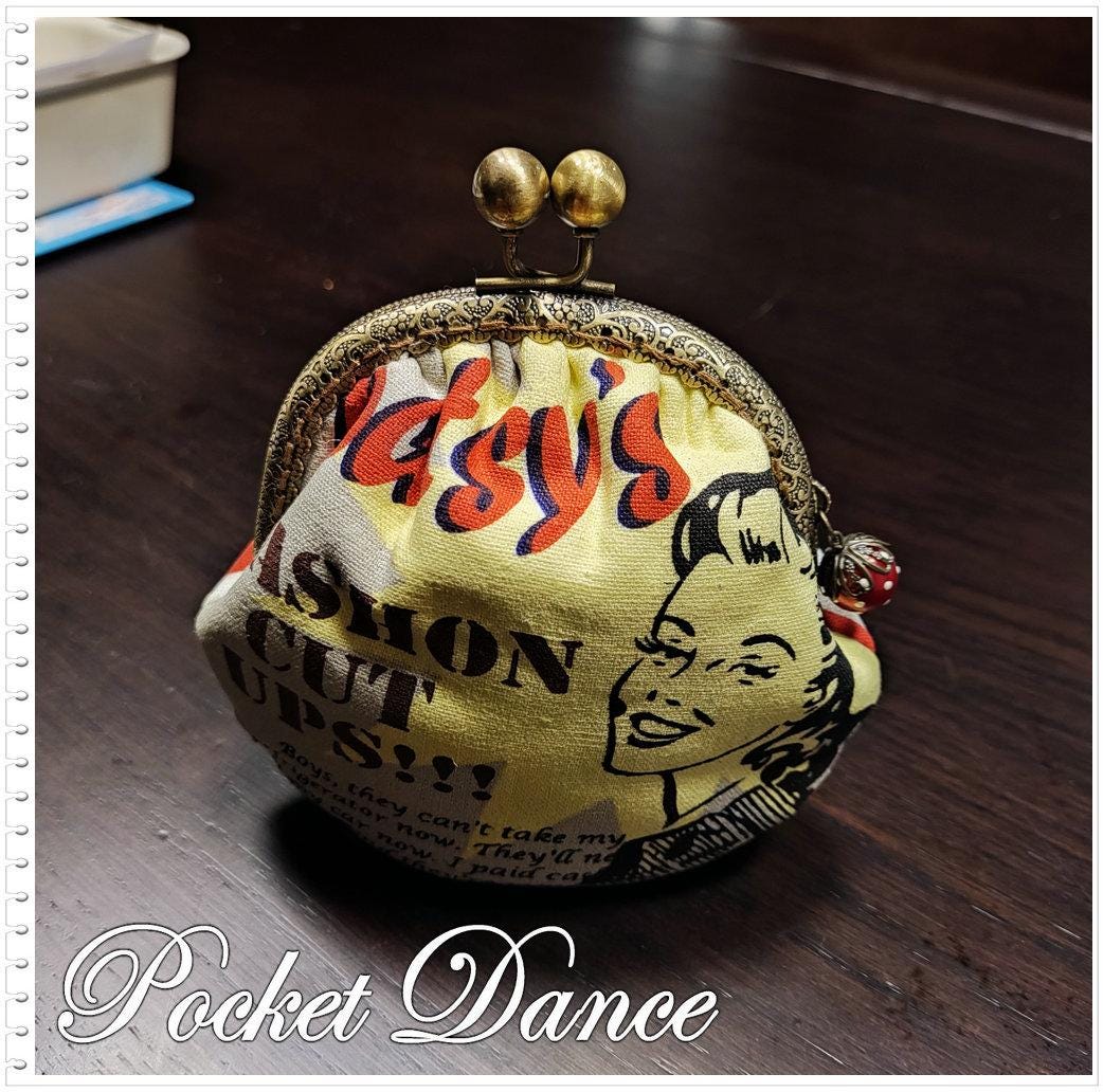 Handmade Kiss Clip Frame Coin Purse, Small Pouch For Your Cash Coins Card Ticket