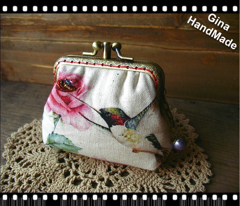 Hummingbird Pouch