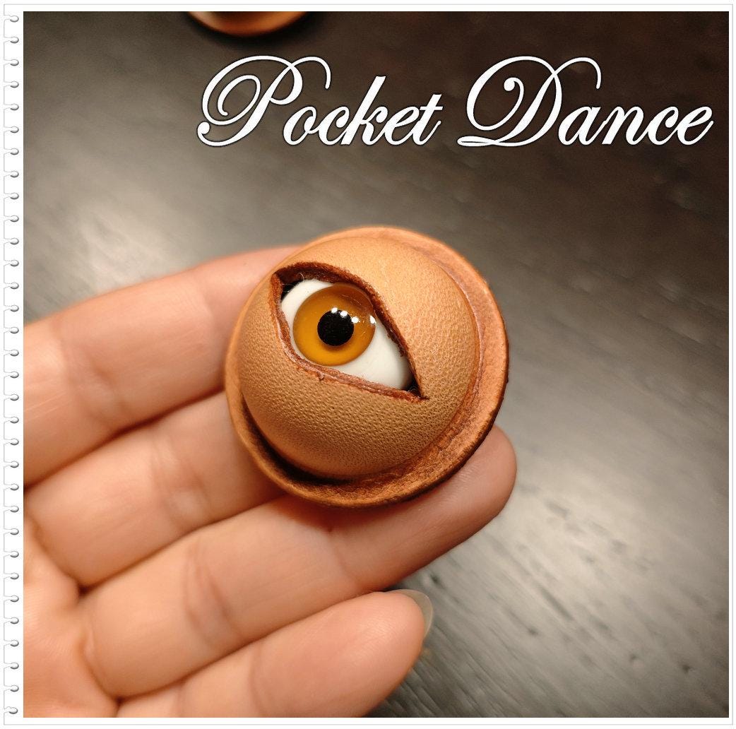Handmade Leather Eyeball Brooch: Horror Monster Pin Pendant