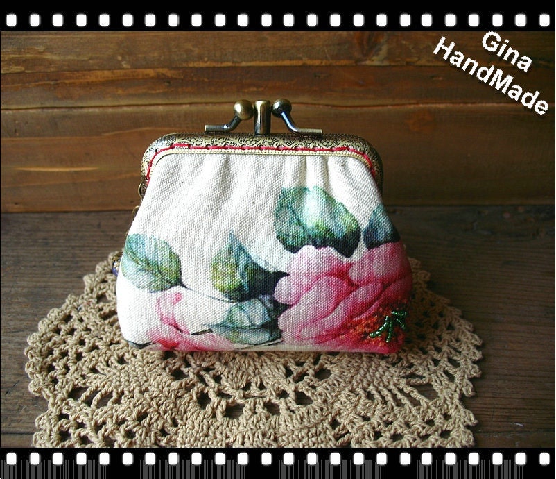 Handmade Hummingbird Kiss Lock Coin Purse: Card Wallet Lipstick Pouch