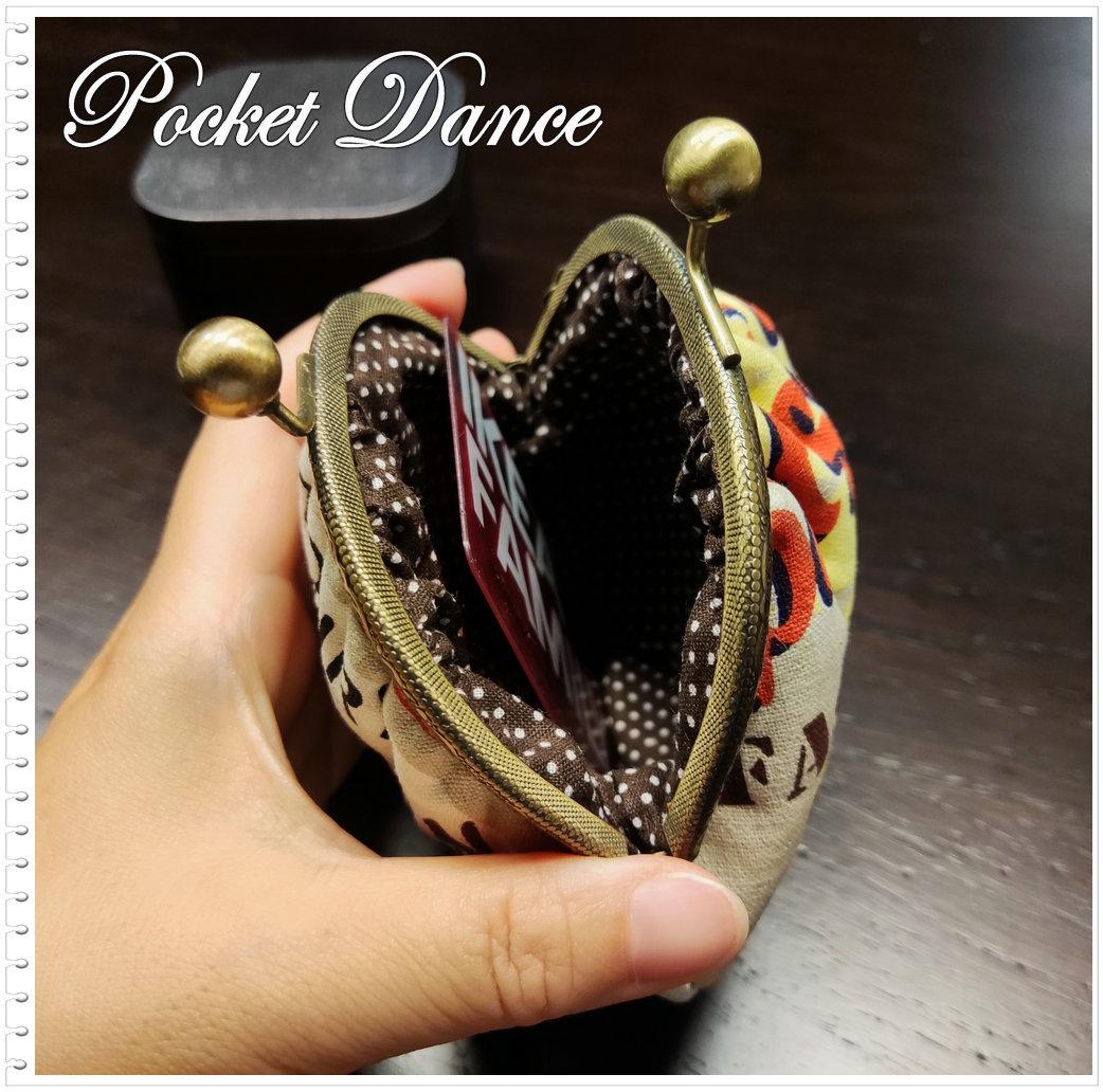 Handmade Kiss Clip Frame Coin Purse, Small Pouch For Your Cash Coins Card Ticket