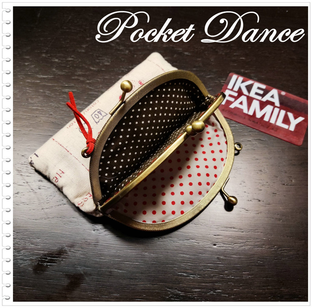 Handmade Little Bear Kiss Lock Coin Purse: Two Compartment Clutch