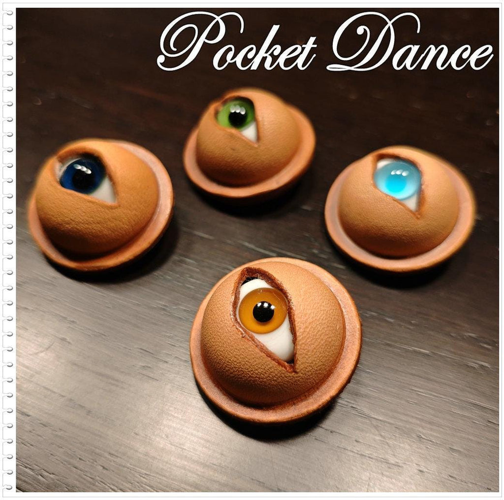 Handmade Leather Eyeball Brooch: Horror Monster Pin Pendant