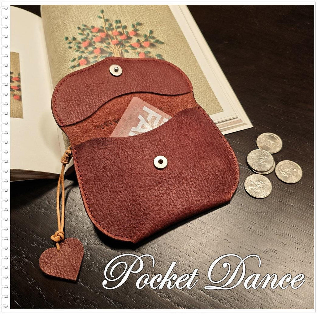 Handmade Leather Hummingbird Coin Purse: Bird Card Wallet
